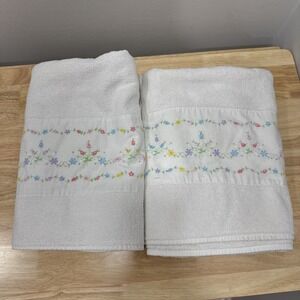 Vintage‎ Cannon Royal Family Oscar de la Renta White Floral Bath Towels (2)